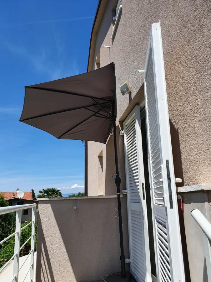 Apartment Dubravka Malinska Exterior foto